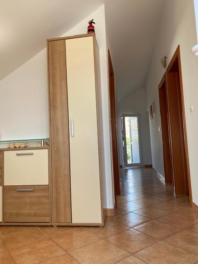 D.O.O. Yury Apartment Trogir Eksteriør billede